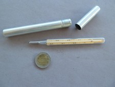 Ancien thermomètre médical au mercure
