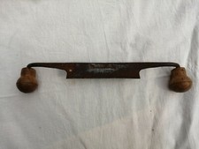 OLD TOOL outil ancien  plane légèrement courbe rare " AU ZÈBRE " menuisier bois 