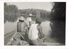 ANCIENNE PHOTO GUYANE ~1950 REGION DE L'OYAPOCK PIROGUE ET PIROGUIERS SUR FLEUVE