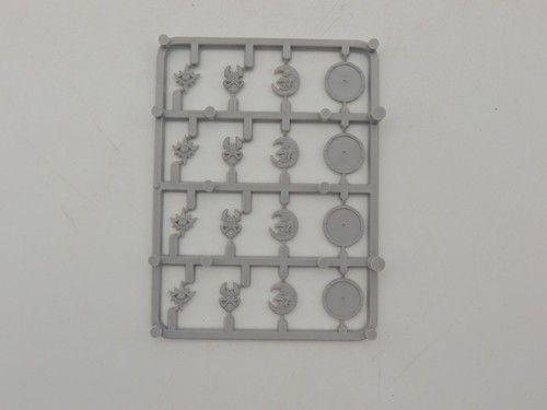 Warhammer planche bouclier - warhammer,