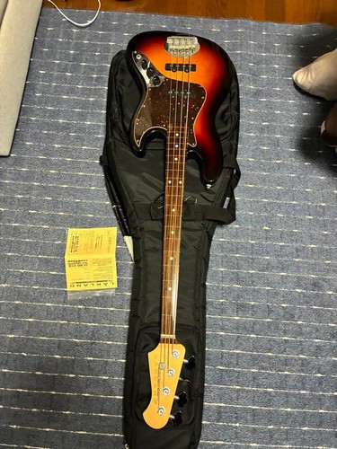 Lakland sk460 fretless bass - lakland,