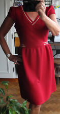 Robe NAF NAF 38/40 rouge sombre/bordeau liserés or col V manches courtes