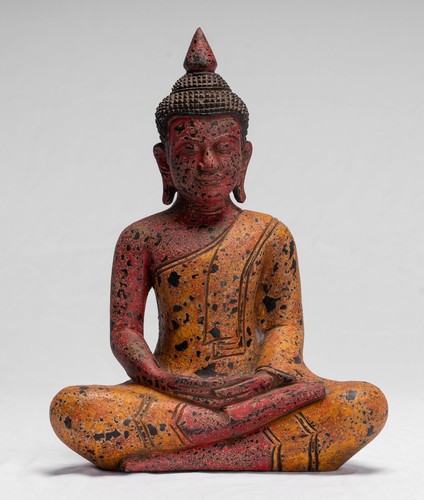 Ancien khmer style - ancien, assis
