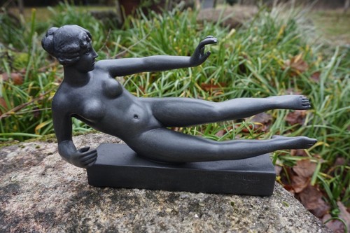 Mai01 figurine statuette l - figurine,