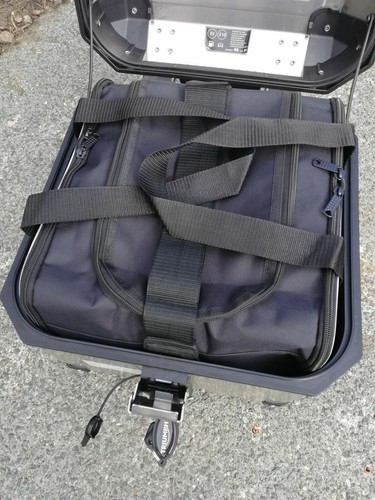 Sac linge intérieur de - À,