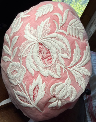 Broderie ancienne bonnet de - bonnet,