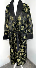 Superbe kimono peignoir en soie décor asiatique sur fond noir fait par couturier