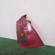 Feu arriere principal droit