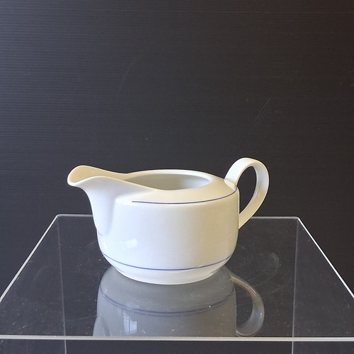 Très jolie saucière blanche