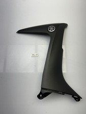 Carénage avant droit YAMAHA
