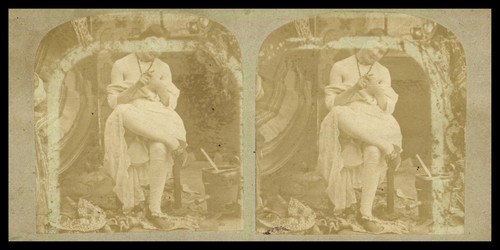 Jeune femme aux épaules nues