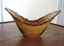 Bol en bois tourné brut de