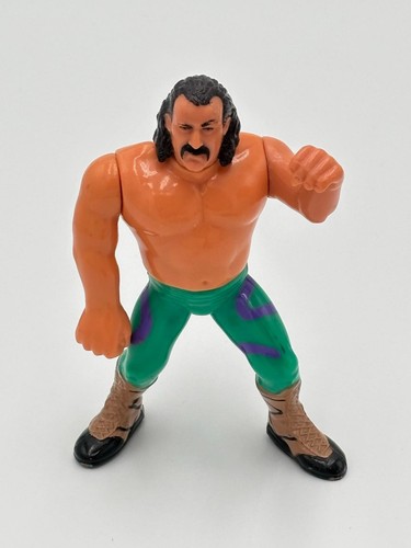 Wwf wrestling figurine - wrestling,