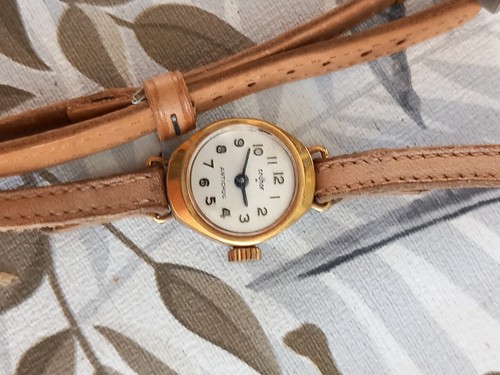 Montre bracelet mécanique - bracelet,