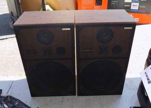 Vintage pioneer floor speakers - vintage,