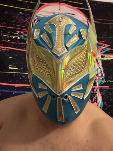 Authentic wwe sin cara mask - wwe,