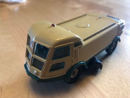 Véritable ancien dinky toys - véritable,