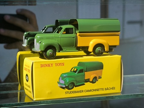 Dinky toys camion - toys,