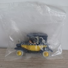 Figurine Neuve Taille crayon Gaston Lagaffe dans sa voiture - MARSU 1999