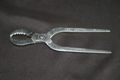 Pince bouchon champagne - pince,