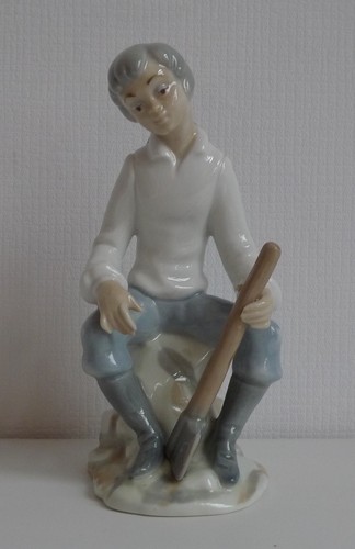 Tengra figurine fait - tengra, en
