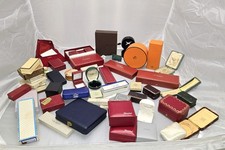 49 ECRINS A BIJOUX Anciens. Marques et provenances diverses