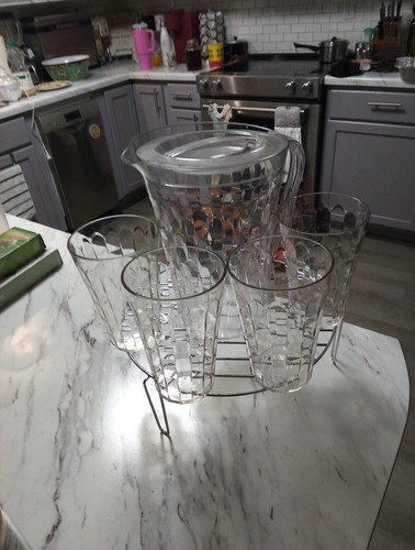 Tupperware ice prism pitcher - tupperware,