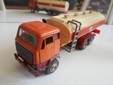 Camion Volvo Nacoral « ESSO