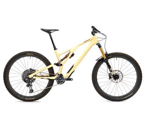 Pre owned 2022 - [pre-owned],