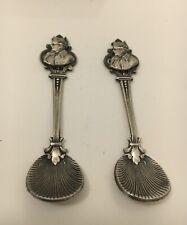 2 petites cuillères napoleon