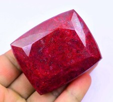 715.5 CT Naturel Géante Rubis