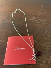 Collier bijou B en cristal de Baccarat