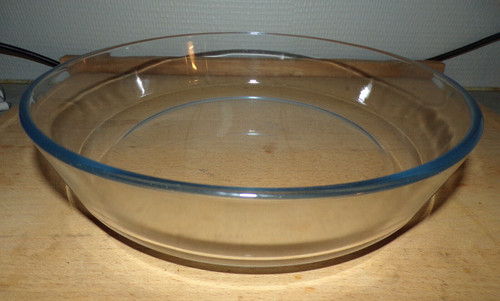 Plat rond four - plat, a