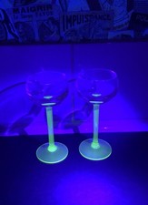 Ancien Verre Pieds Vert Ballon