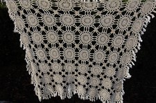 Nappe ancienne brodée crochet