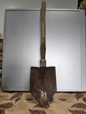 Ancienne pelle pliante - pelle,