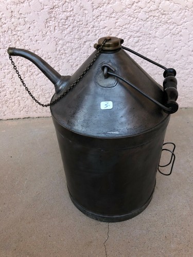 Old tool outil - ),