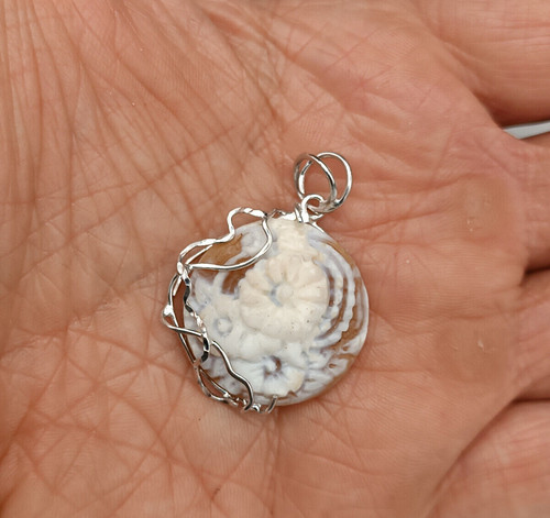 Pendentif vrai camée femme - pendentif,