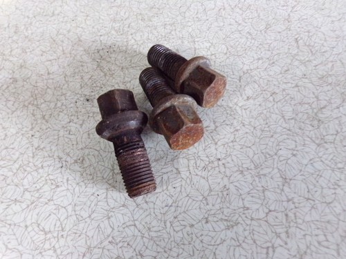 Jeu boulons de roue - jeu,