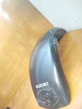 GARDE BOUE AREIERE SUZUKI RV