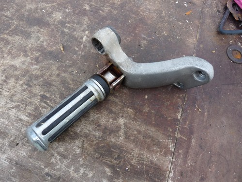 Platine cale pied arriere - platine,