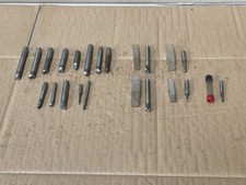 Lot de 18 barreaux à aléser tête à aléser - queues cylindriques Ø 6 / 8 / 10 mm