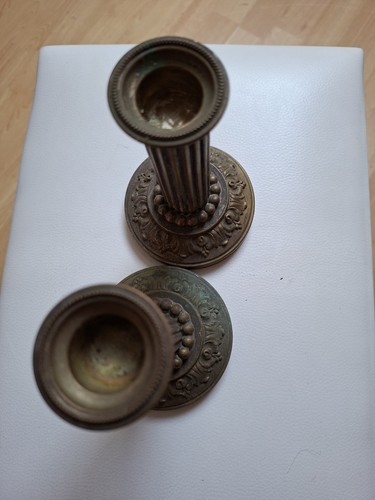 Paire de bougeoirs - 🕯,