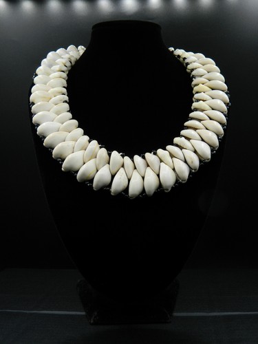 Collier de perles - collier,
