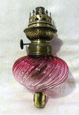 BACCARAT KEROSENE TANK LAMPE A PETROLE RESERVOIR CRISTAL DE COULEUR COLORE ROUGE