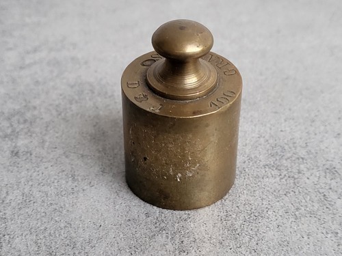 Ancien poids balance - de,
