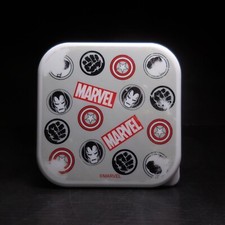 N24.238 Marvel boite cube carré vert gris noir blanc art déco plastique vintage