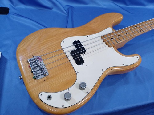Guitare basse électrique