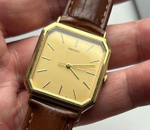 Montre seiko quartz - montre,