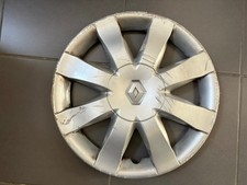 1 enjoliveur Renault 15p